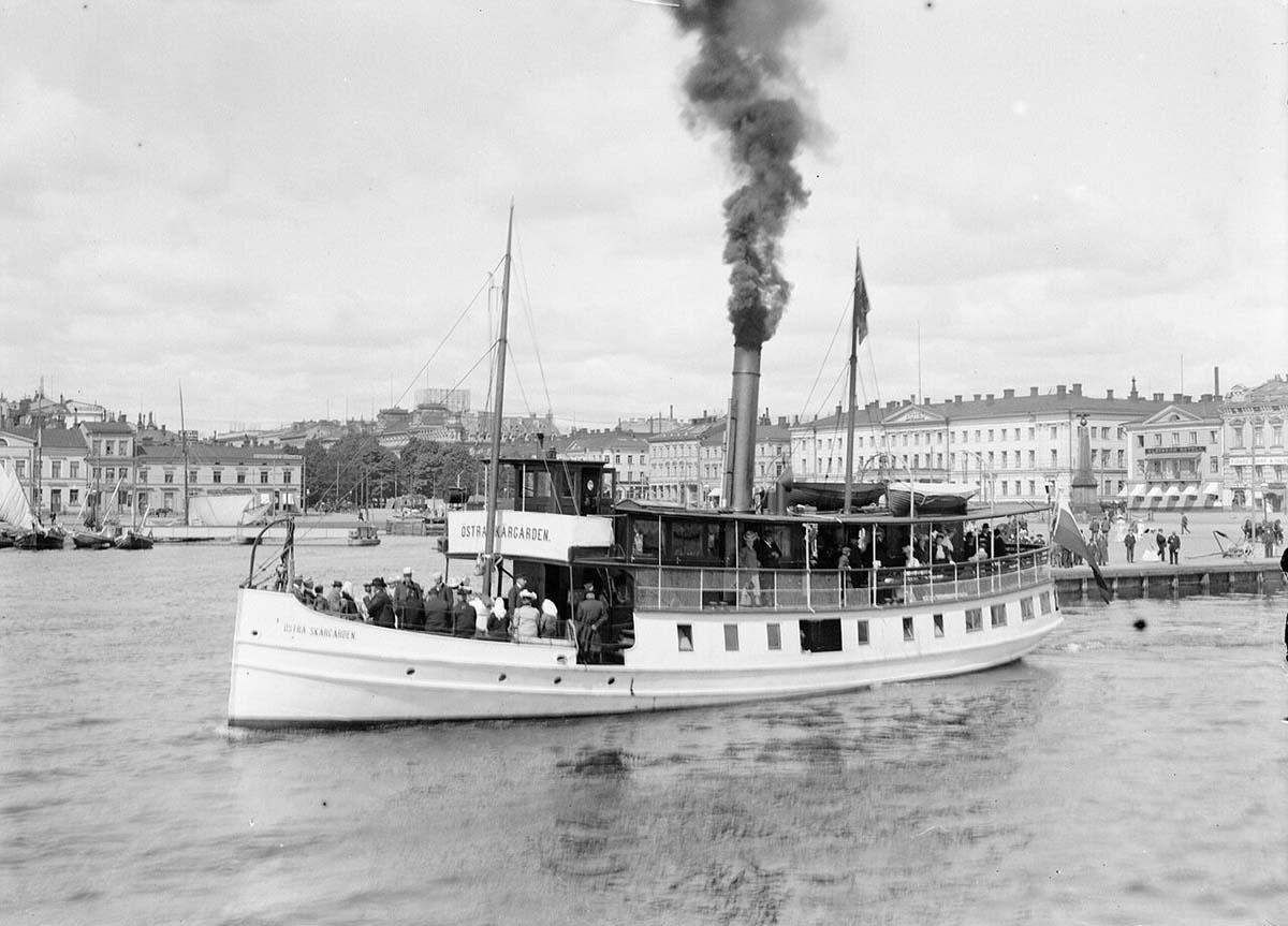 Helsinki. Steamboat 'Östra Skärgården'
